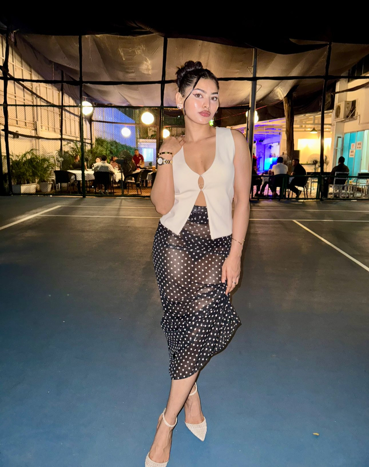 Esmita Esrat