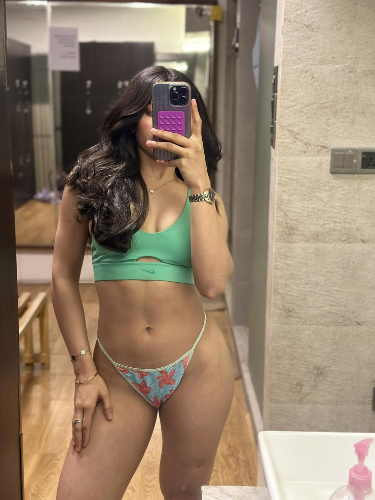 Esmita Esrat