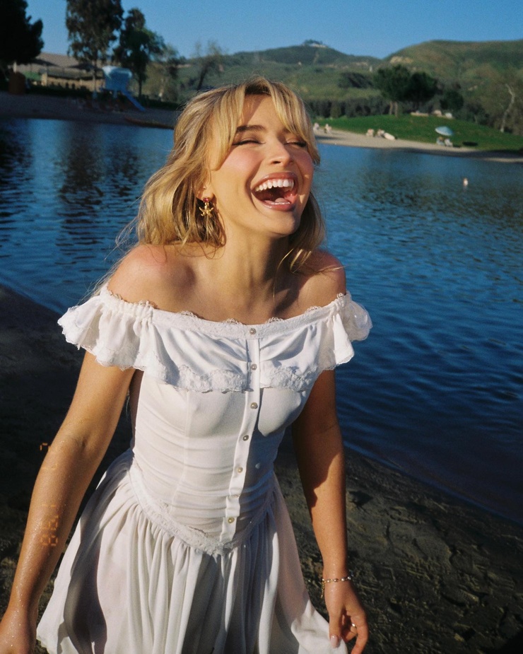Sabrina Carpenter Sabrina Carpenter