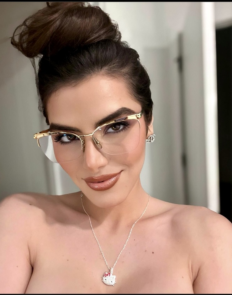 Michelle Ciotti Michelle Ciotti