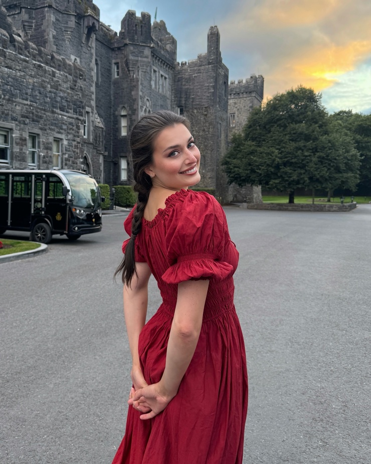 Jessica Clements Jessica Clements