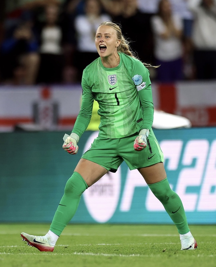 Hannah Hampton