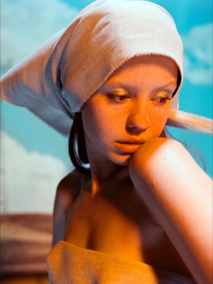 Mia Goth