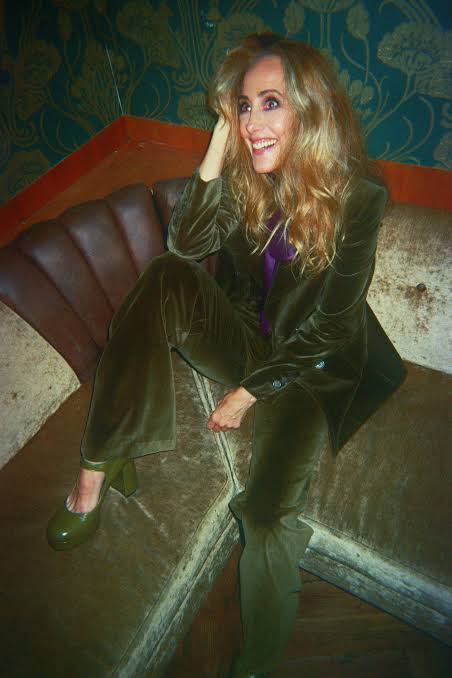 Kim Raver