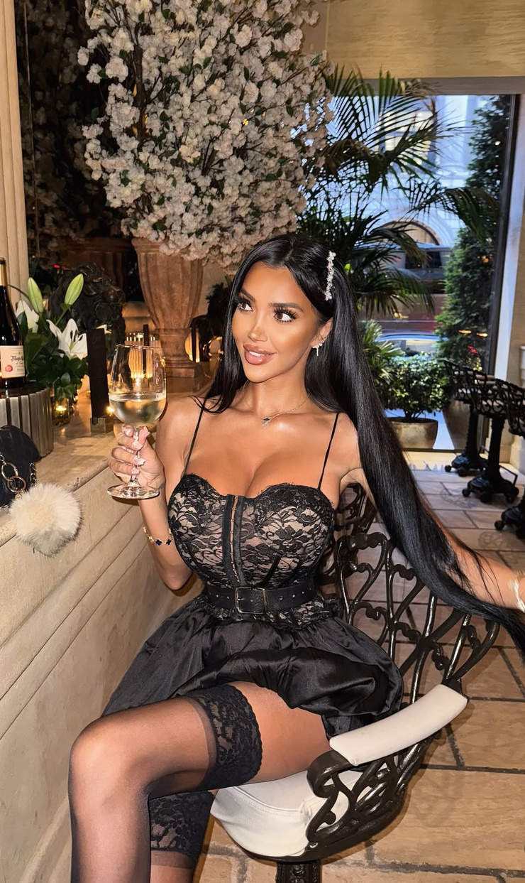 Chloe Khan