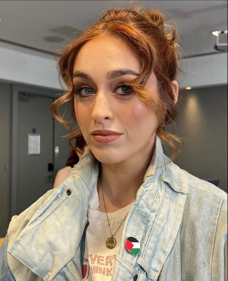 Danielle Galligan