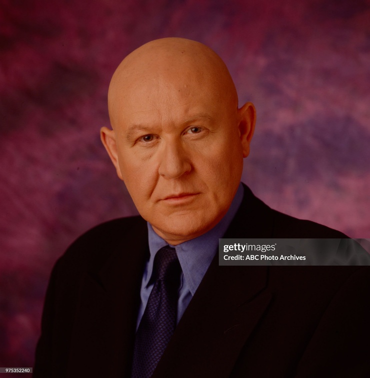 Daniel Benzali