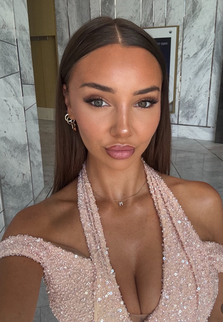 Mia Loehr