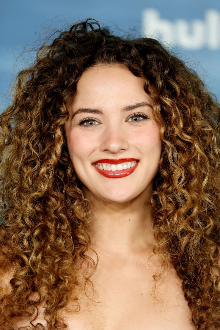 Sofie Dossi