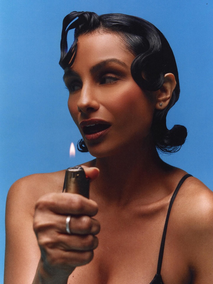 Nazanin Mandi