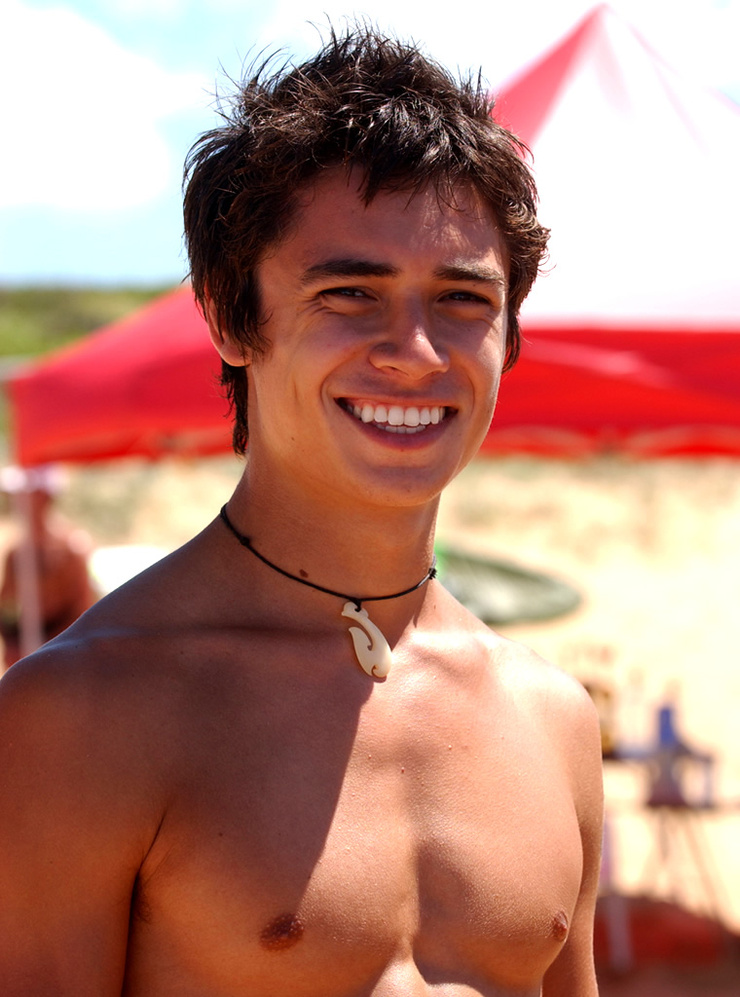 братья саундерс. тейлор барушель. Adam saunders. Indi актер. Adam saunders.