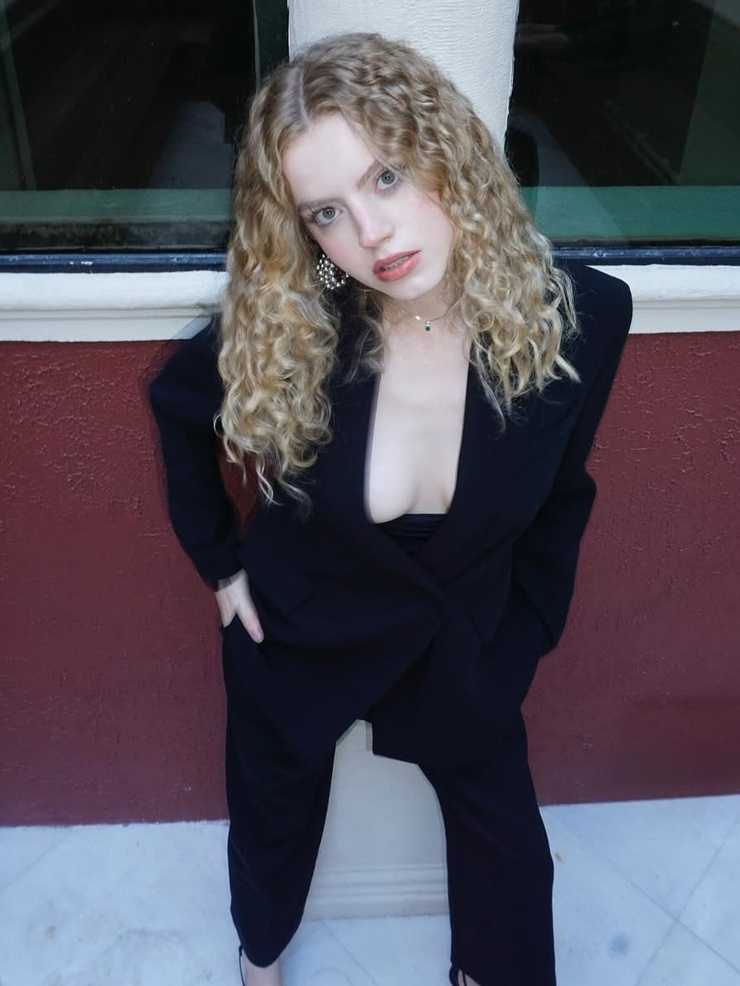 Esil Kaya
