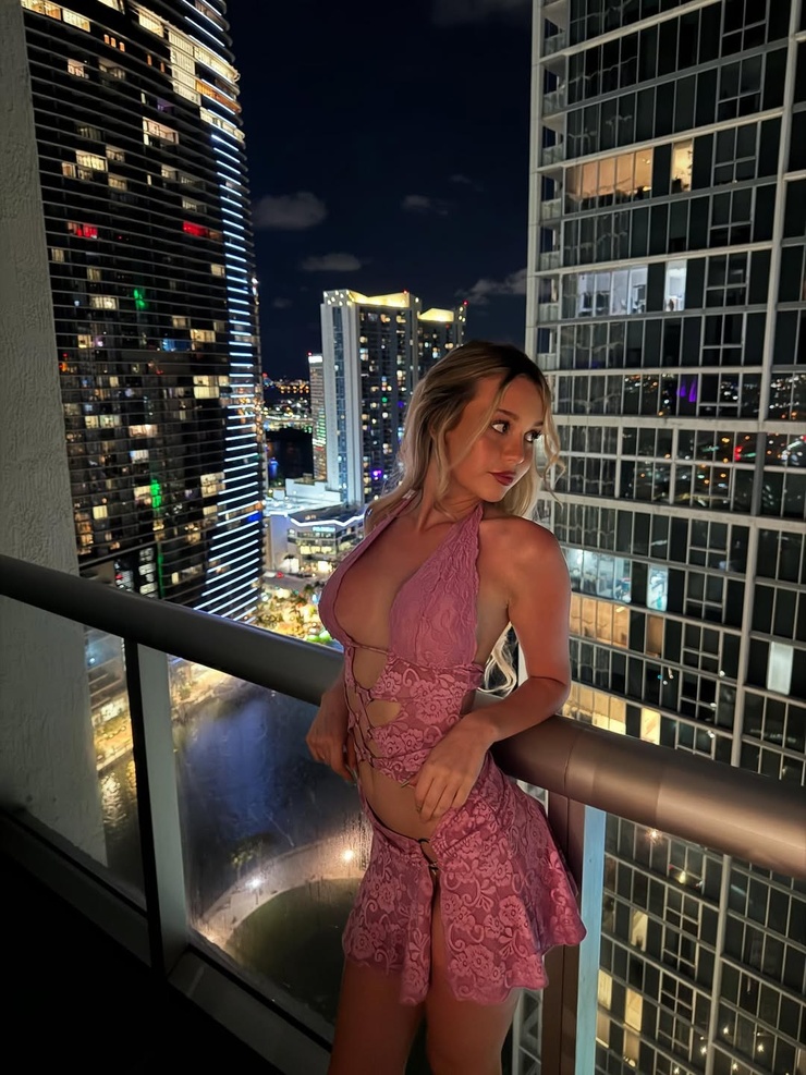 Alarah Riesse Alarah Riesse