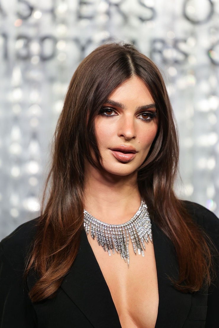 Emily Ratajkowski