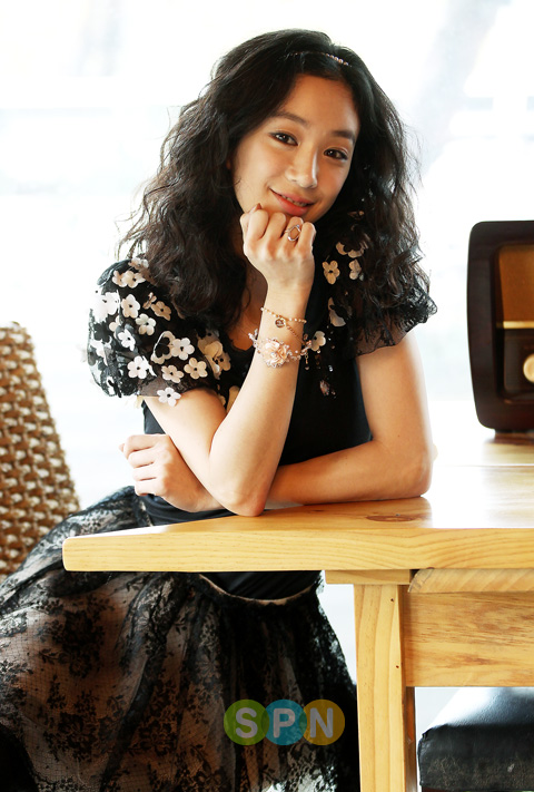 Ryeowon Jung Ryeowon Jung