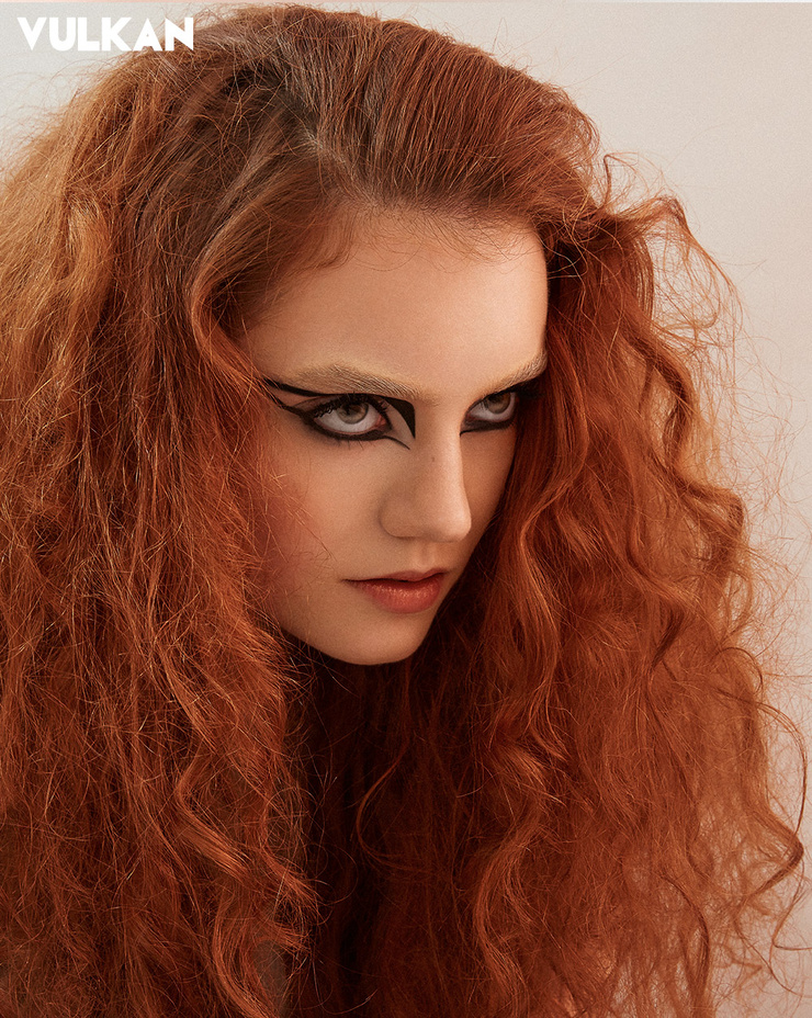 ADELE SINIAK
