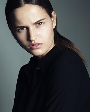 Adrianna Bach