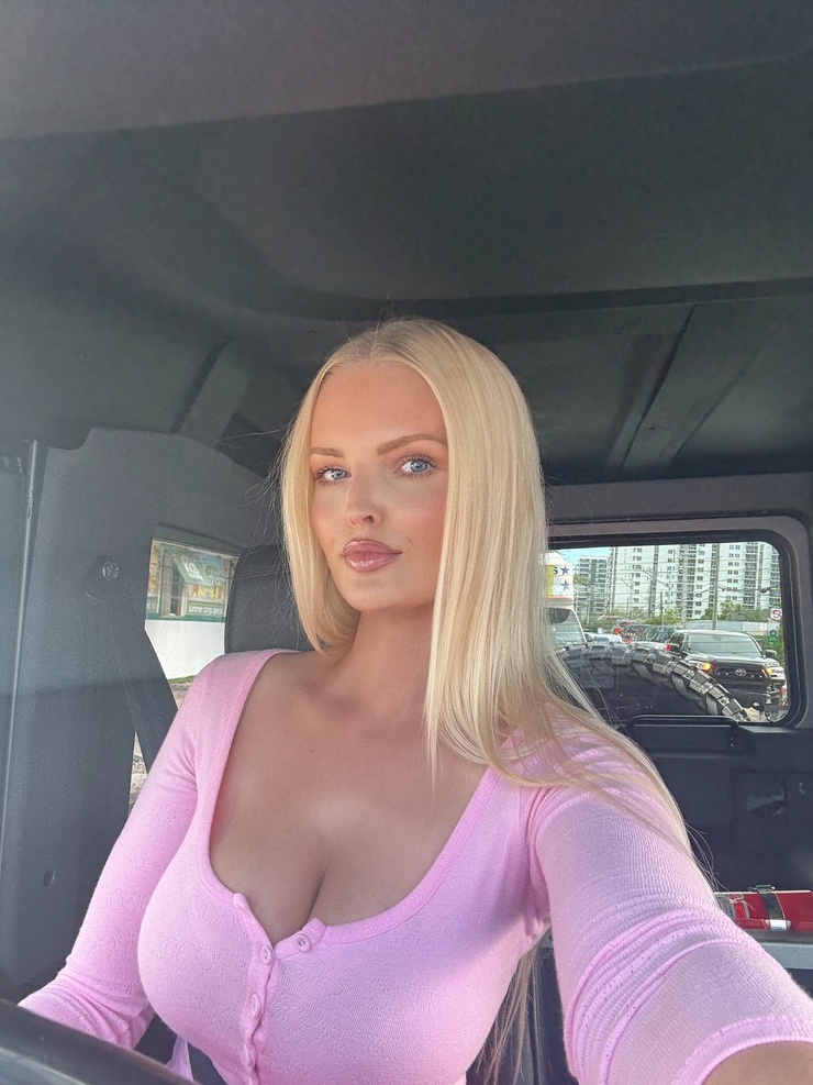 Zienna Eve