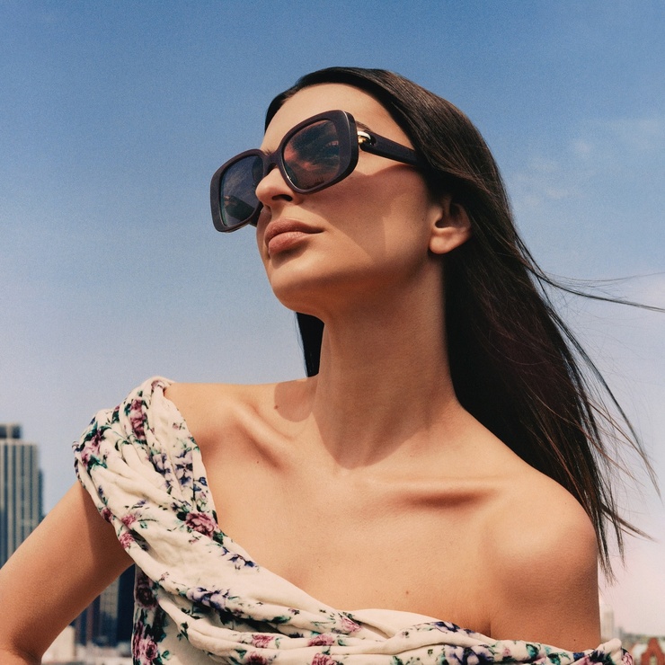 Emily Ratajkowski