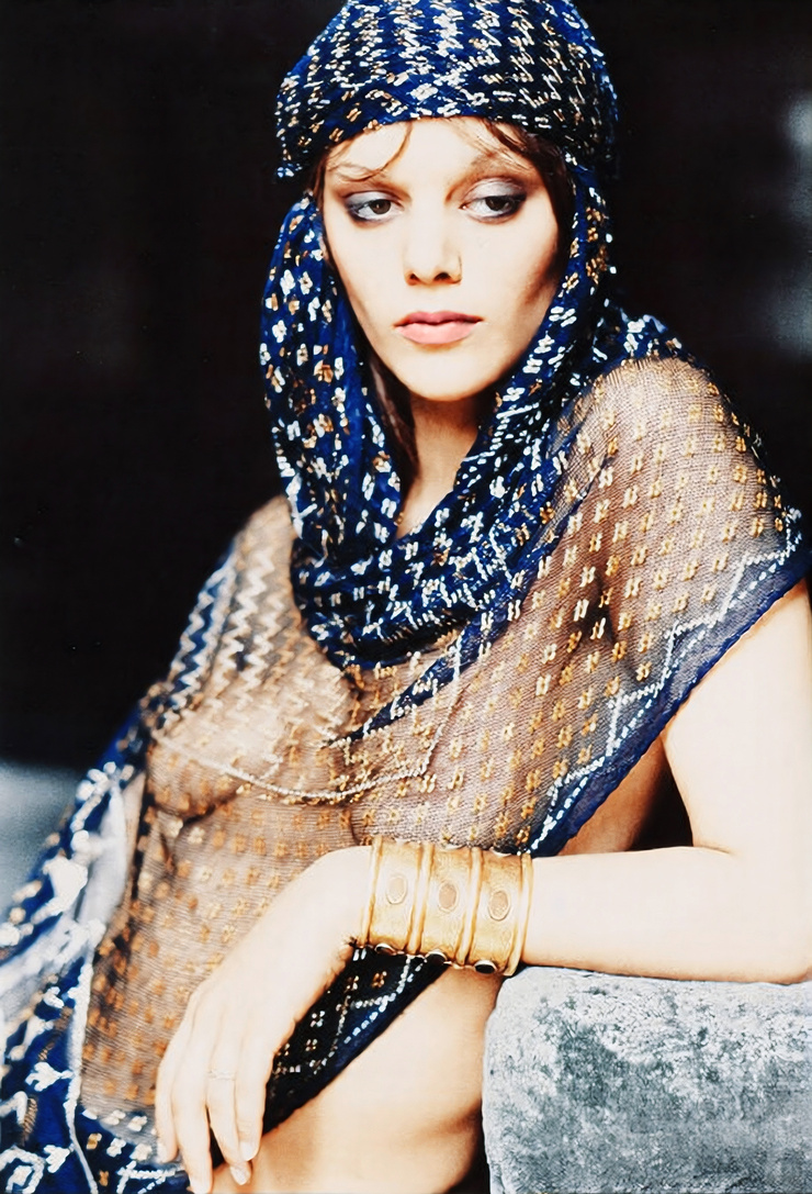 Tina Aumont
