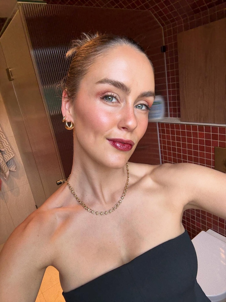 Stephanie Claire Smith