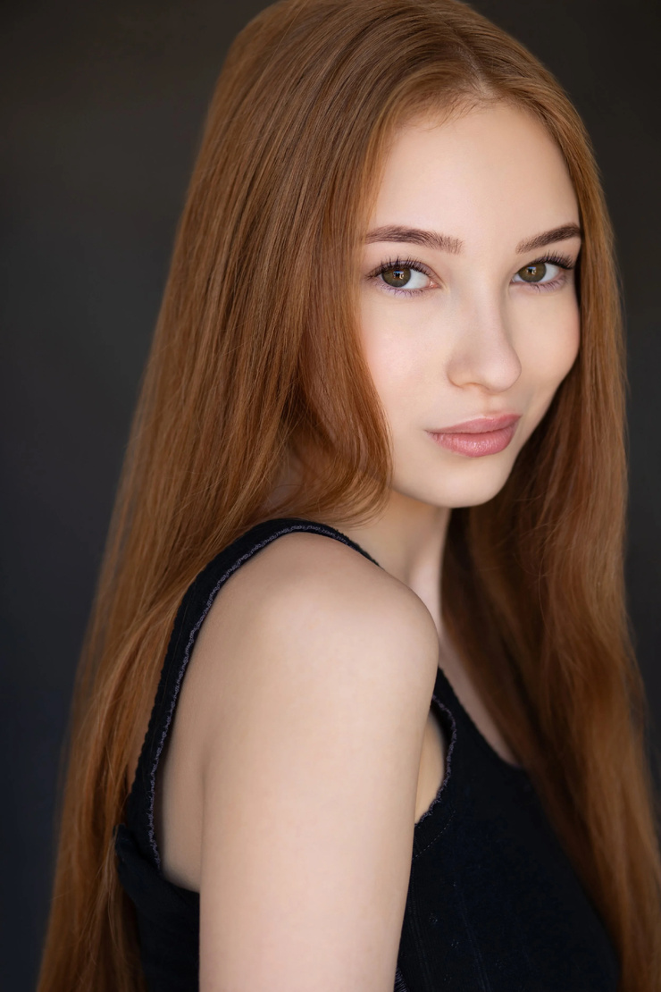 Caroline Elle Abrams
