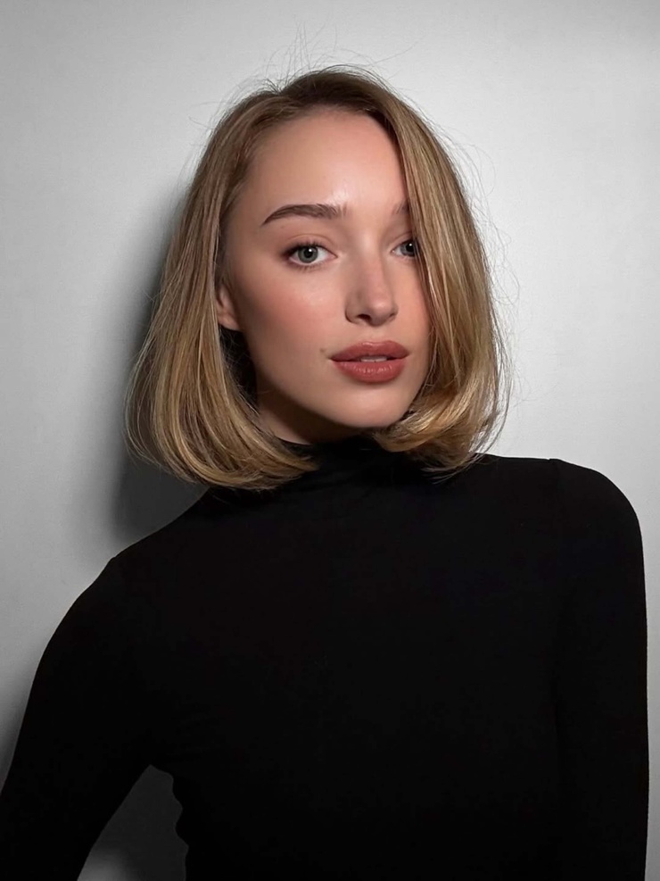 Phoebe Dynevor