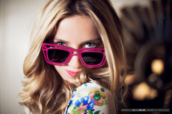 Annabelle Wallis Annabelle Wallis