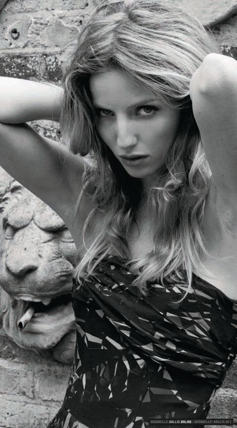 Annabelle Wallis Annabelle Wallis