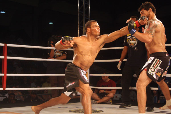 Adriano Martins