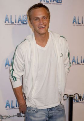 David Anders