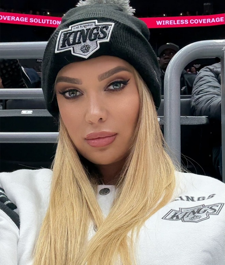 Kat Nova
