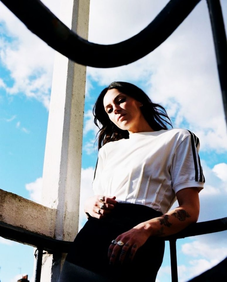 Amy Macdonald-(singer)
