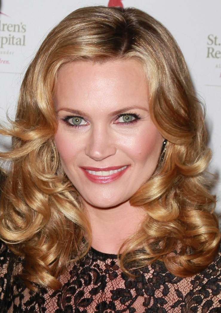 Natasha Henstridge