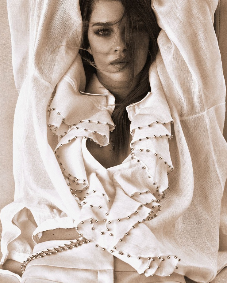 Ana Beatriz Barros