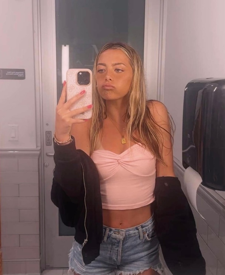 Ava Nucci