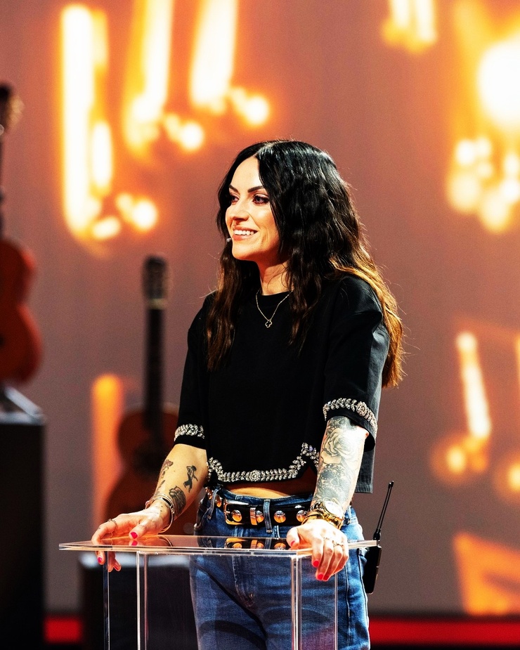 Amy Macdonald-(singer)