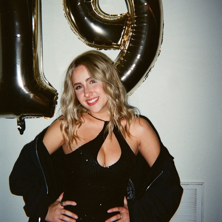 Ava Kolker