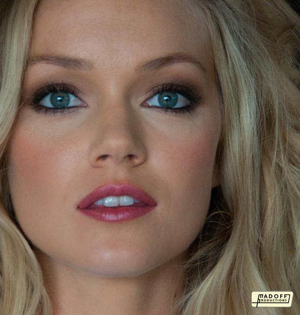 Picture of Lindsay Ellingson