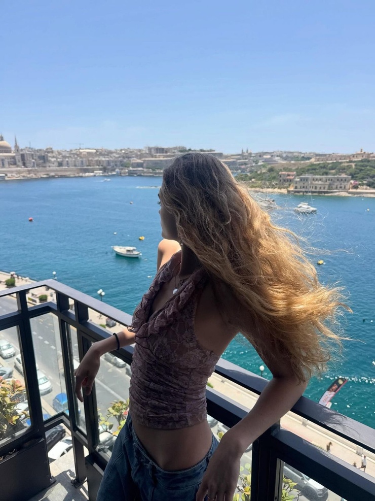 Lizzy Greene