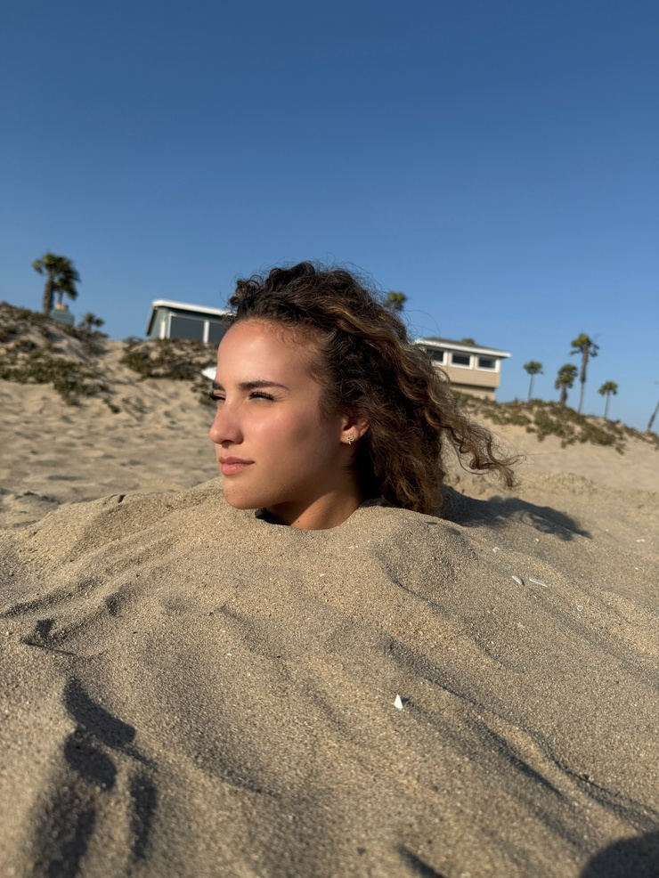 Sofie Dossi