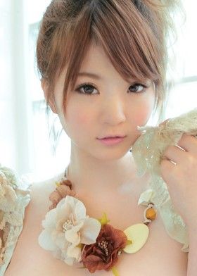 Momoka Nishina Momoka Nishina