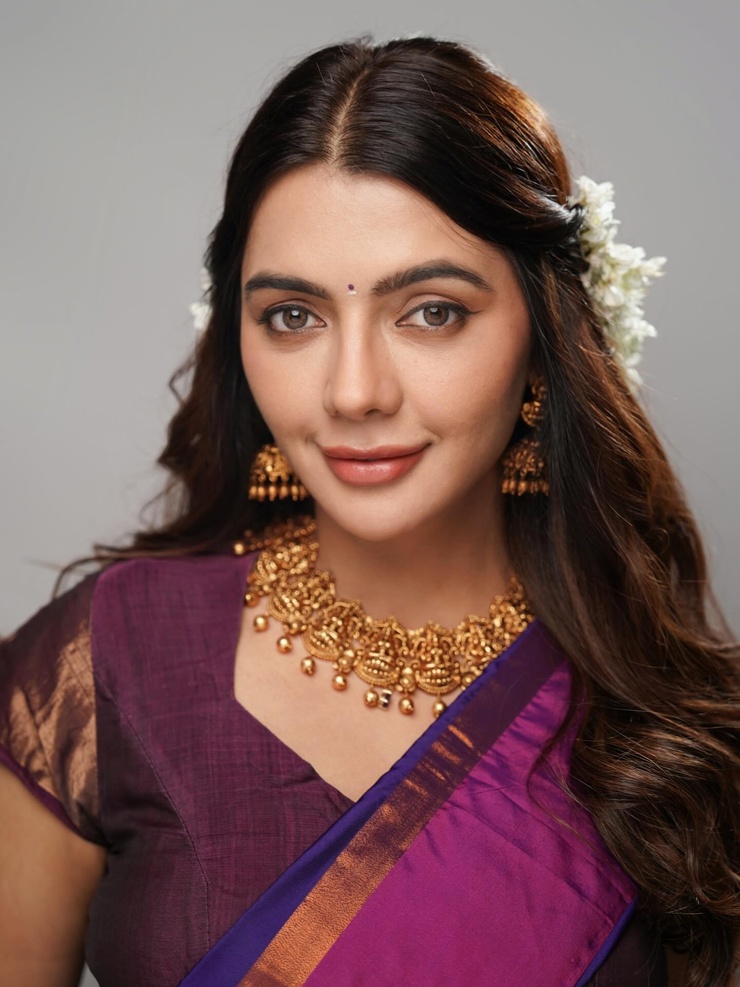 Ruhi Singh Ruhi Singh