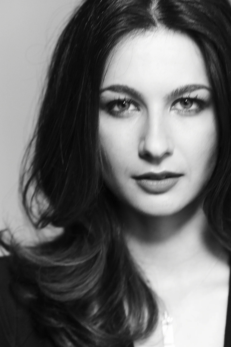 Yalda Hakim