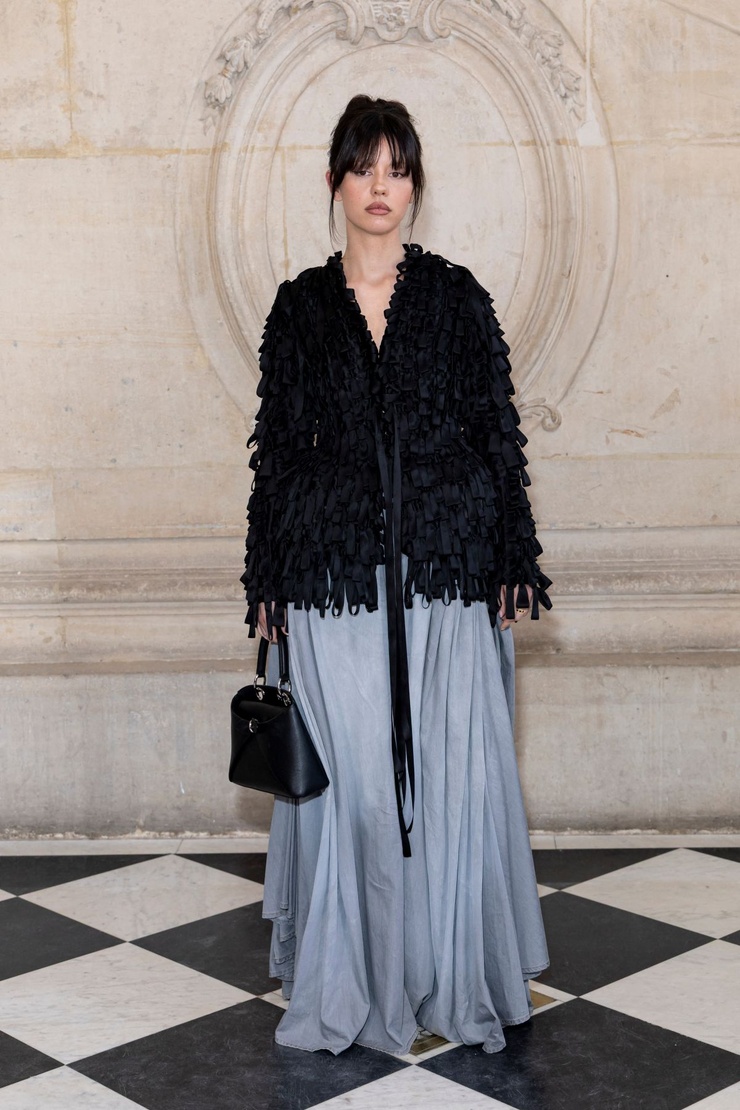 Mia Goth