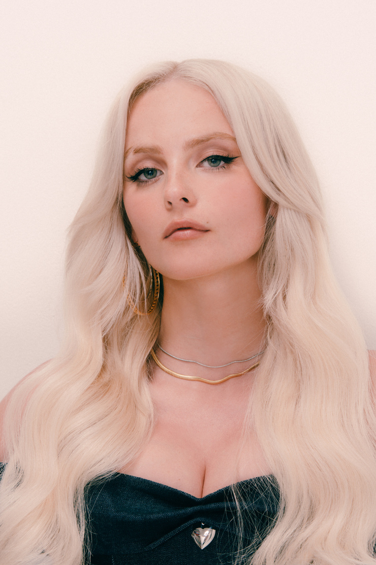 Millie Gibson Millie Gibson