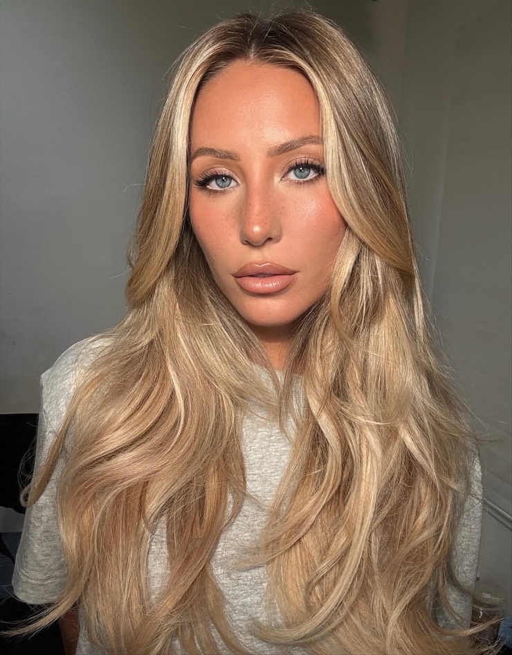 Alix Ashley