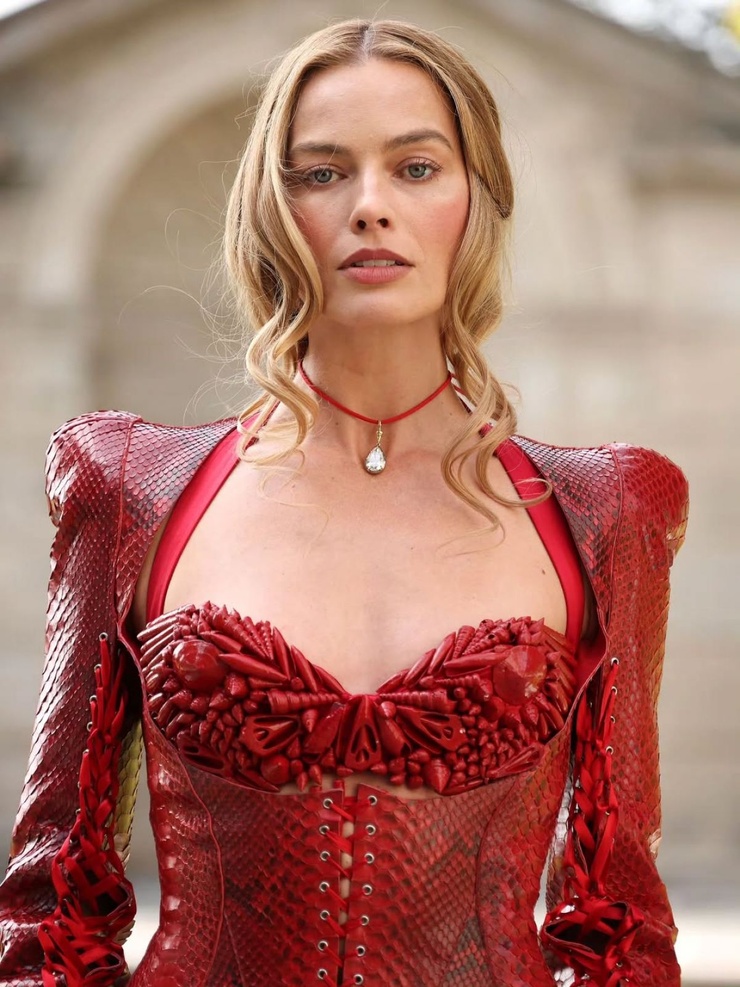 Margot Robbie
