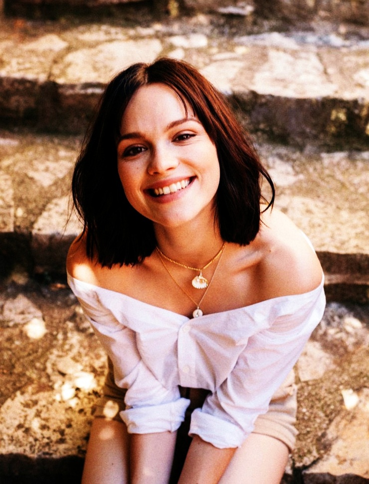 Emilia Schüle