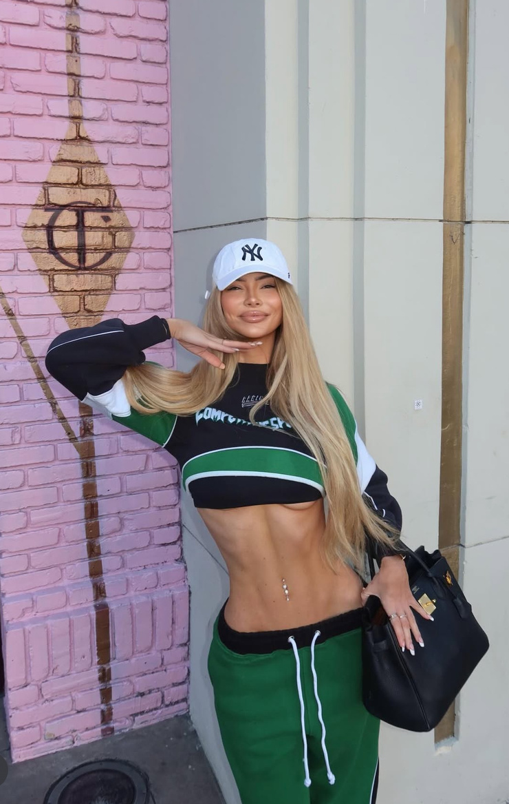 Bri Stern